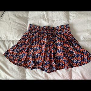 Patterned Flounce Shorts